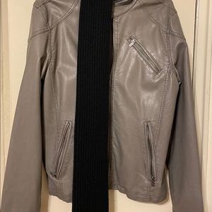 Kenneth Cole Reaction Men’s Leather Jacket (Small)